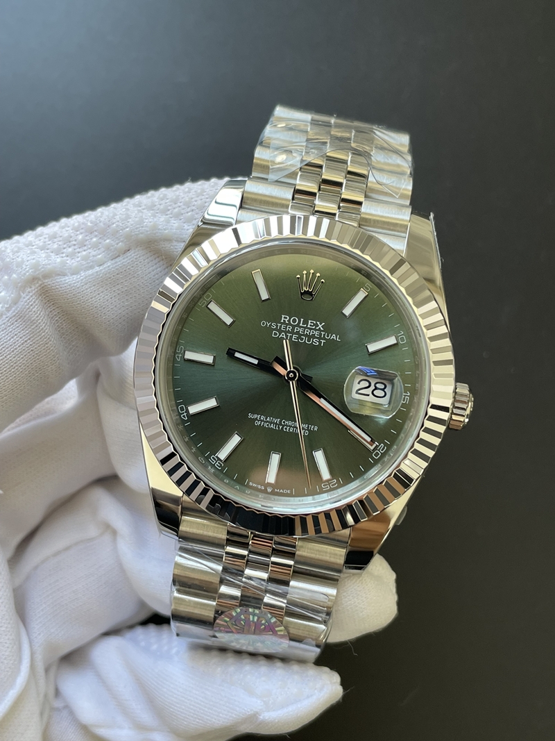 4e12306cb597ce7944ffdf5deb26e992_1763449689_4031.JPG